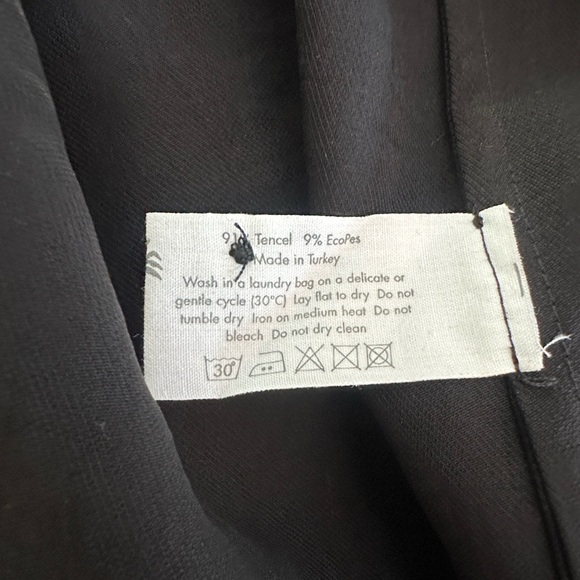 The Handloom Los Angeles Lucia Flow Maxi
Dress Runway Chic Black Size S - M NWT - Picture 10 of 10